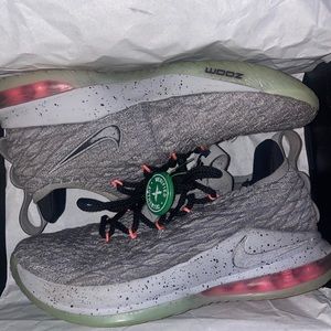 Lebron 15 Low "Melon" Men's Size 8